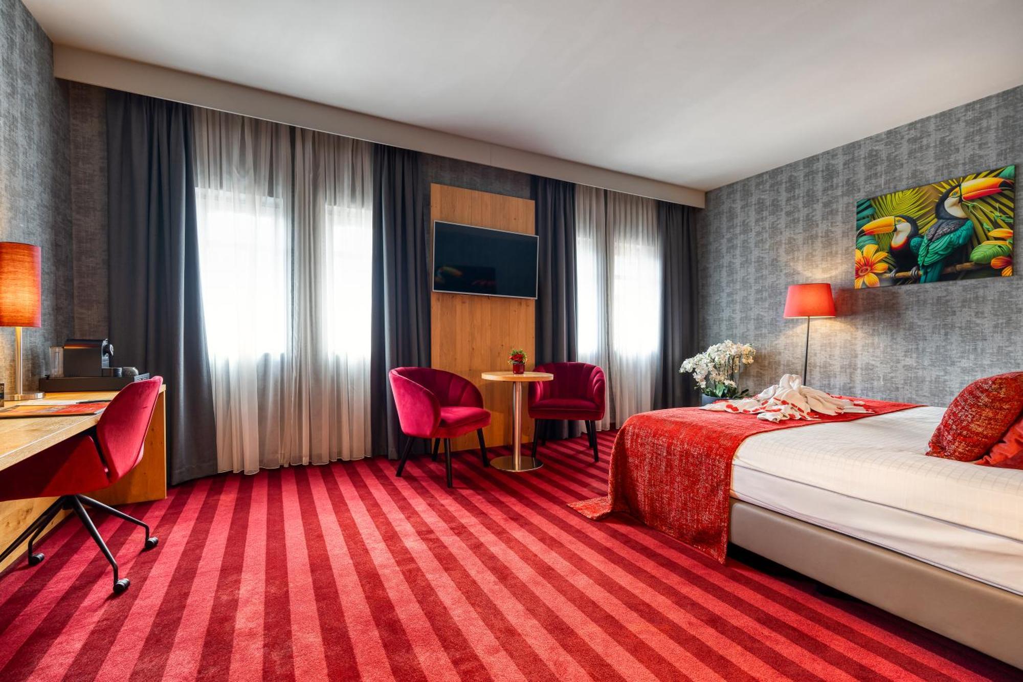 Hotel Verviers Van Der Valk Exterior photo