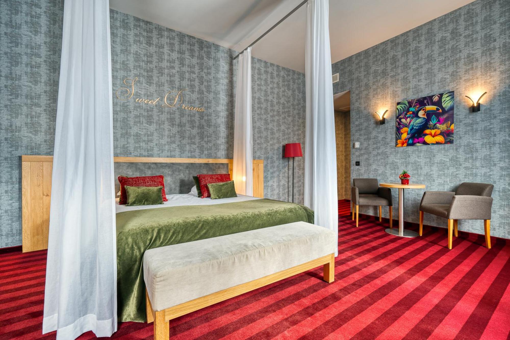 Hotel Verviers Van Der Valk Exterior photo